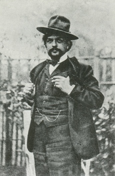 Claude DEBUSSY en 1902, un portrait fait par NADAR, cliquer pour une vue agrandie et plus d'infos
